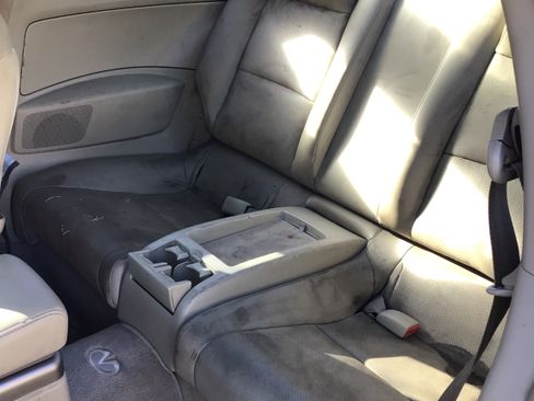 Used 2004 INFINITI G35 Coupe w/ Premium Pkg image 11