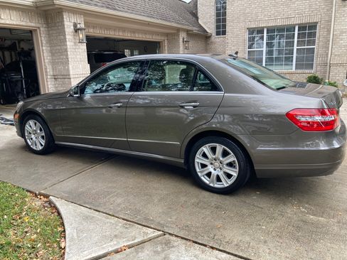 Used 2013 Mercedes-Benz E 350 E 350 Sedan 4D image 6