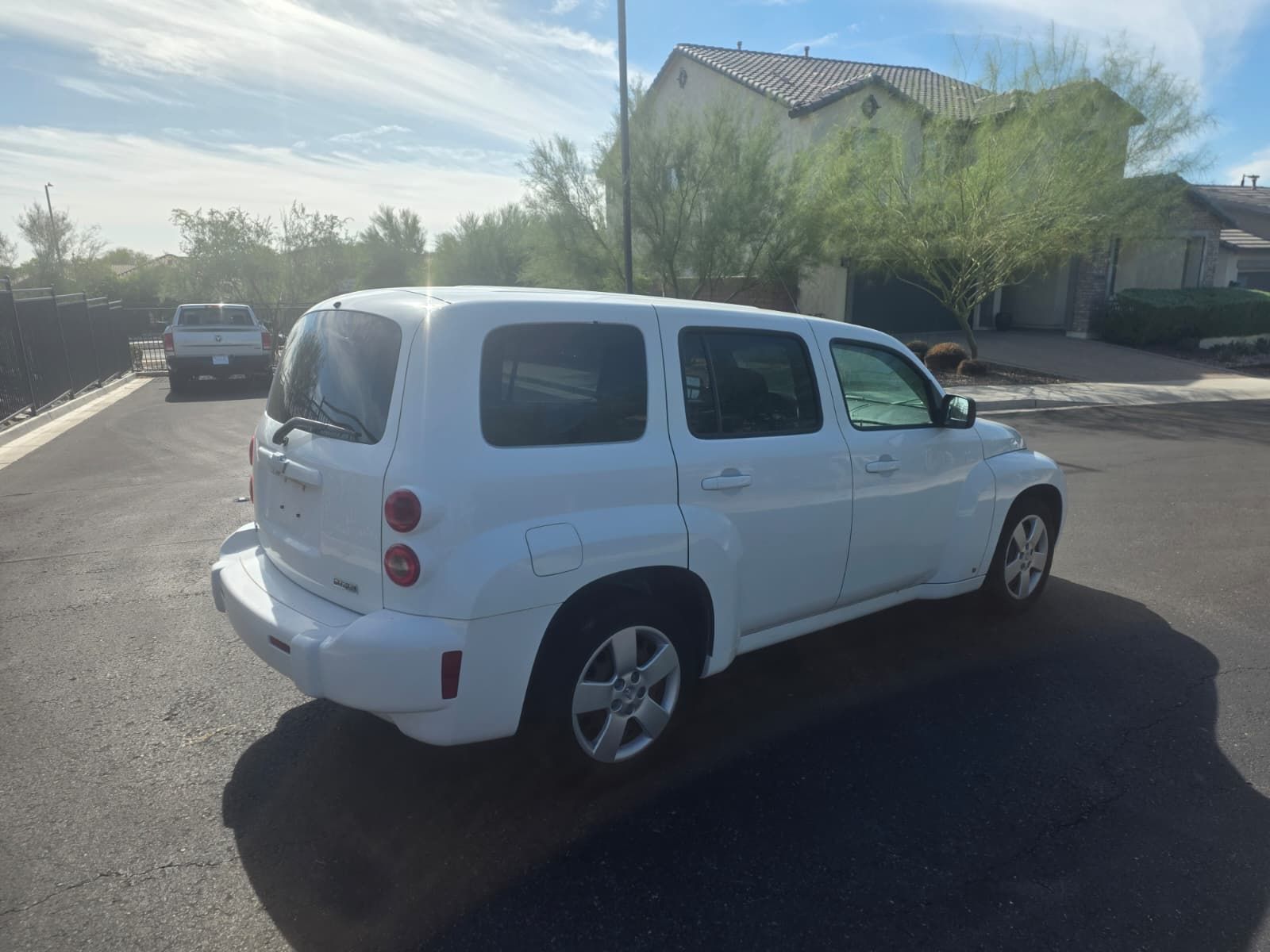 Used 2010 Chevrolet HHR LS FWD image 4