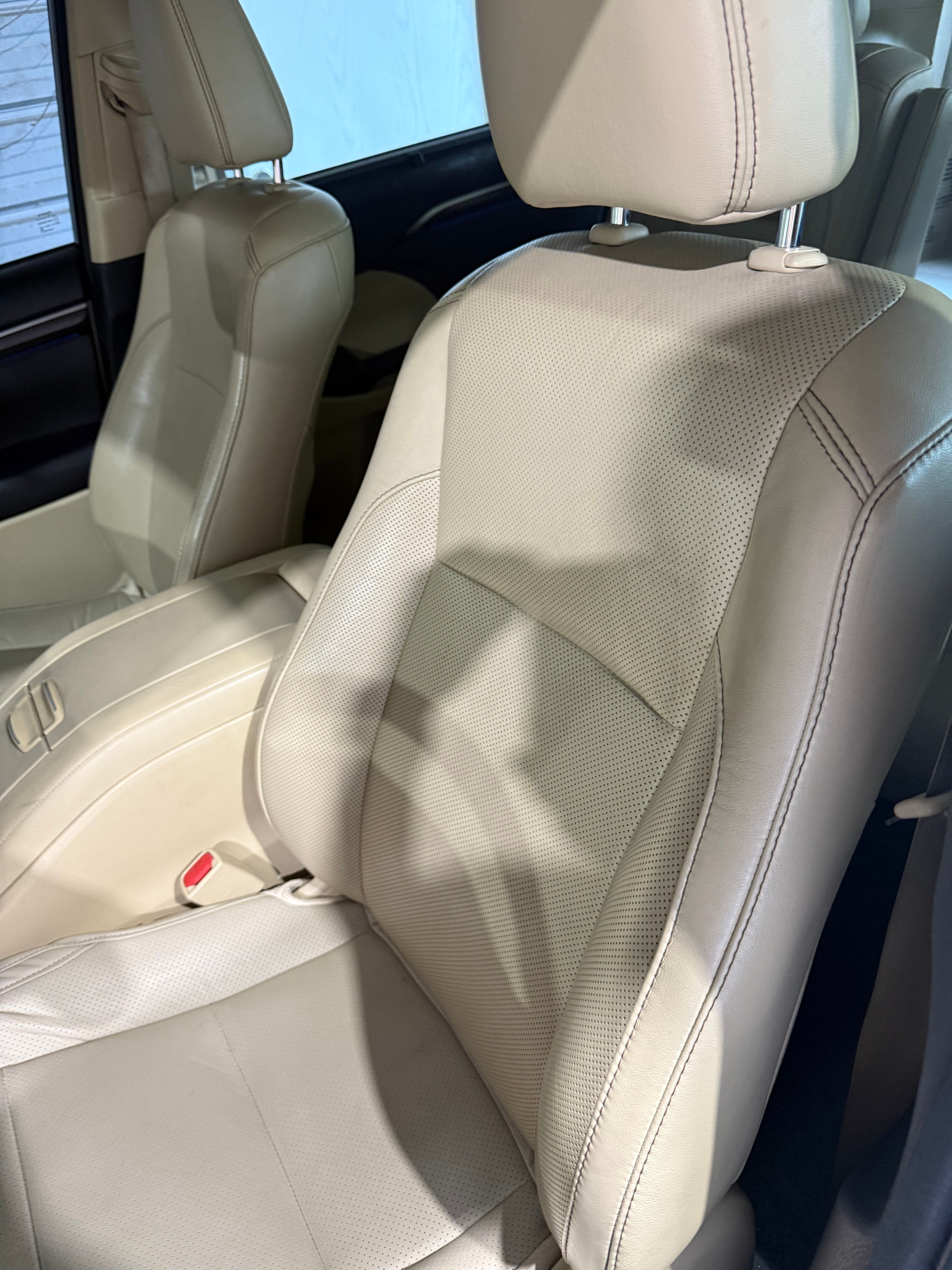 Used 2016 Toyota Highlander Limited FWD image 14