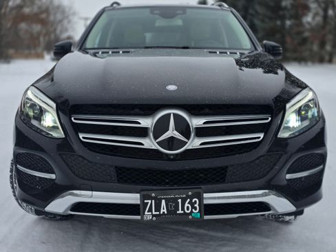 Used 2016 Mercedes-Benz GLE 350 350 4MATIC Sport Utility 4D image 2