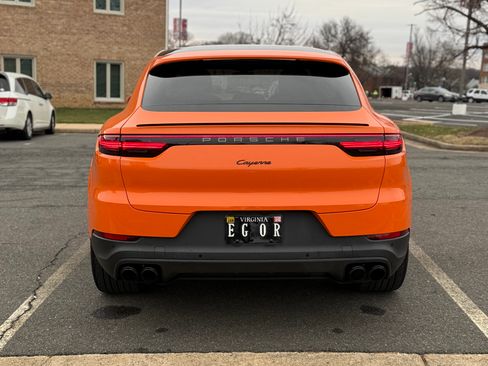 Used 2021 Porsche Cayenne Sport Utility 4D image 6