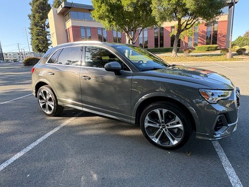 Used 2021 Audi Q3 2.0T Premium Plus w/ Premium Plus Package AWD/4WD image 2