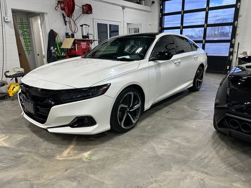 Used 2021 Honda Accord Sport image 5