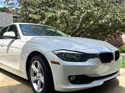 Used 2015 BMW 328i Sedan RWD image 9