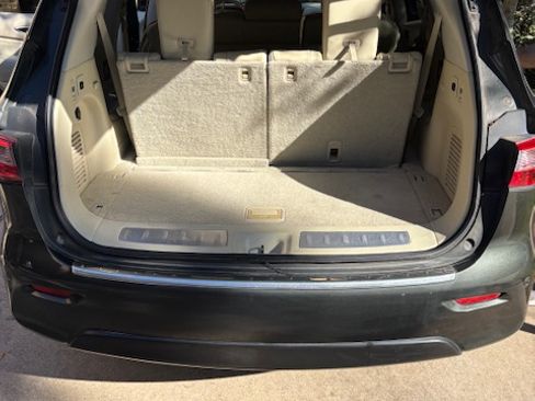 Used 2014 INFINITI QX60 AWD w/ Deluxe Touring Package image 16