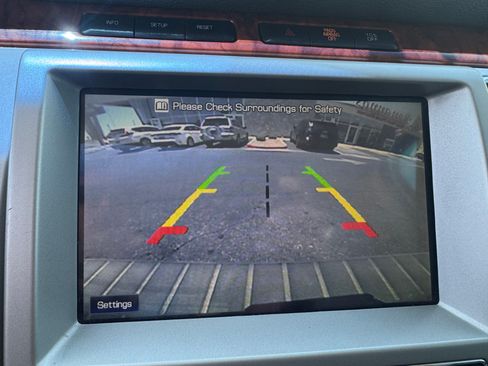 Used 2011 Ford Flex Limited FWD image 14