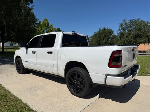 Used 2023 RAM 1500 Laramie AWD/4WD image 6