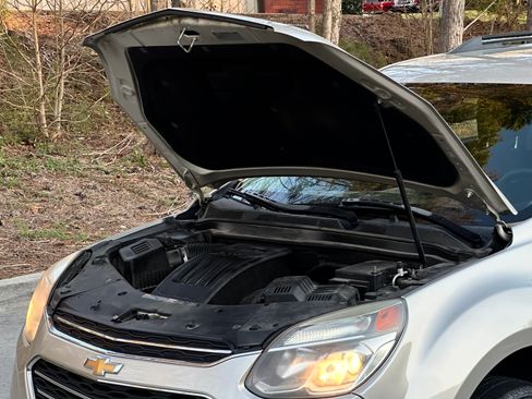 Used 2016 Chevrolet Equinox LT w/ Convenience Package image 29