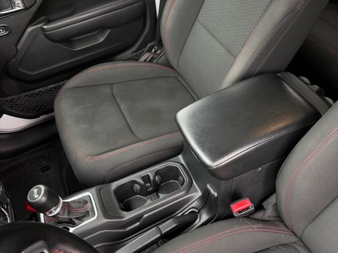 Used 2022 Jeep Wrangler Unlimited Rubicon image 27