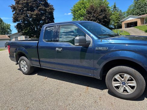 Used 2017 Ford F150 XLT w/ Equipment Group 301A Mid RWD image 1