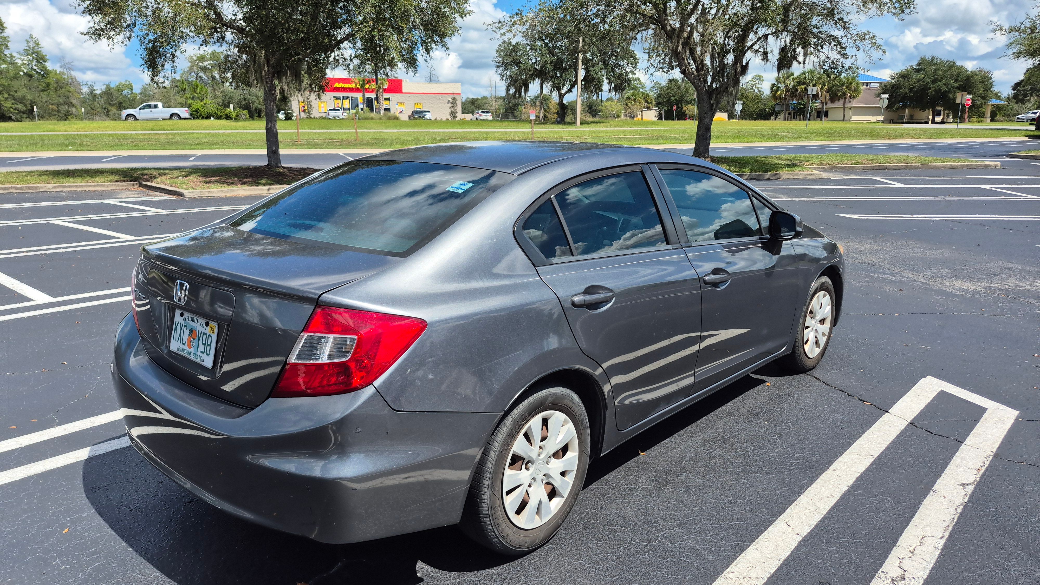 Used 2012 Honda Civic LX image 2