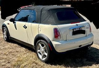 Used 2006 MINI Cooper Convertible FWD image 2