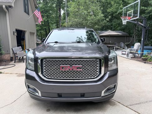 Used 2016 GMC Yukon XL Denali w/ Open Road Package AWD/4WD image 6