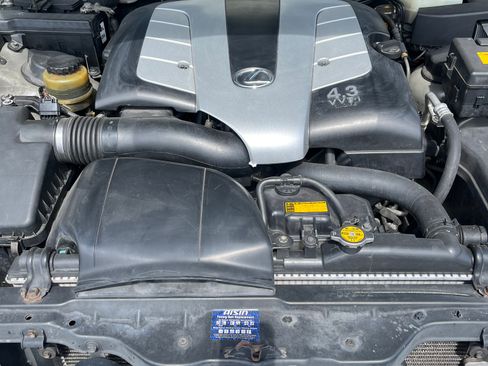 Used 2004 Lexus SC 430 Convertible image 22