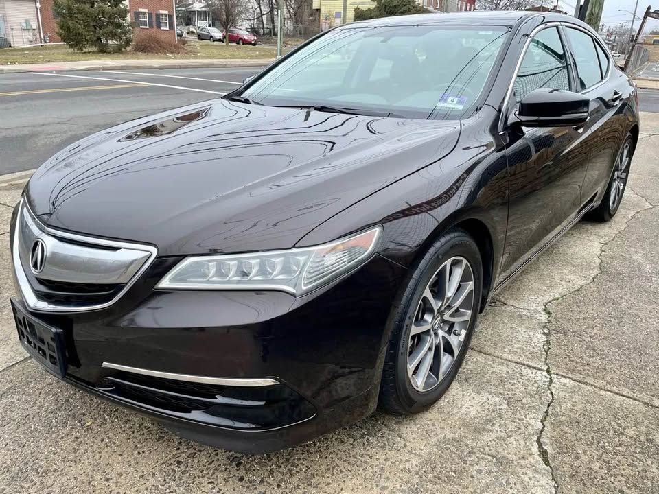 Used 2017 Acura TLX V6 FWD image 2
