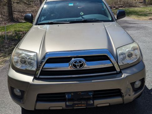 Used 2008 Toyota 4Runner Sport image 2