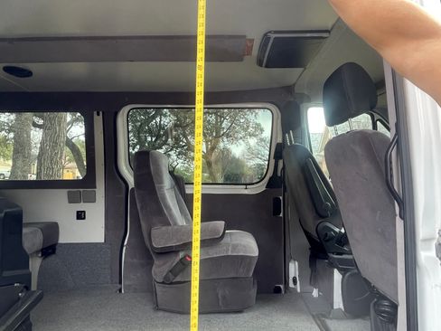 Used 2011 Mercedes-Benz Sprinter 2500 image 17