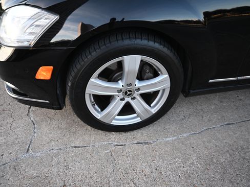 Used 2013 Mercedes-Benz S 550 image 8