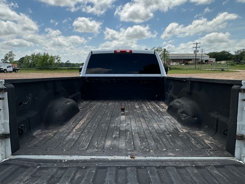 Used 2012 RAM 3500 ST w/ Chrome Appearance Group image 8