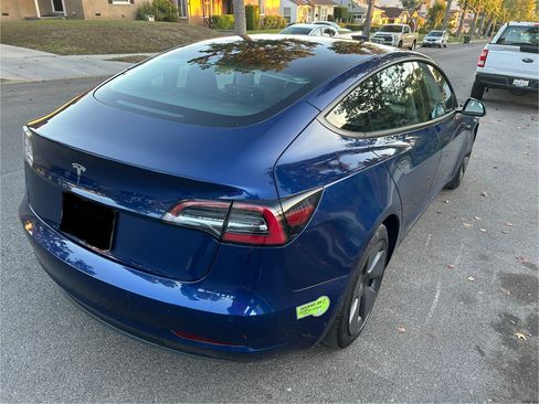 Used 2022 Tesla Model 3 image 9