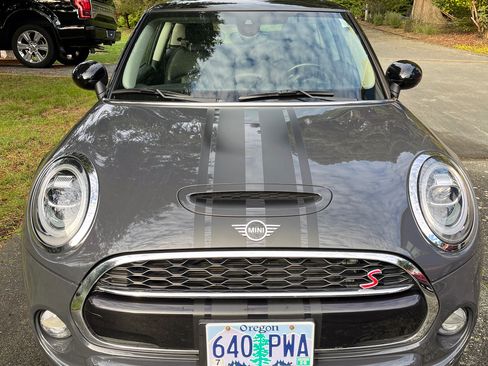 Used 2019 MINI Cooper S w/ Storage Package image 4