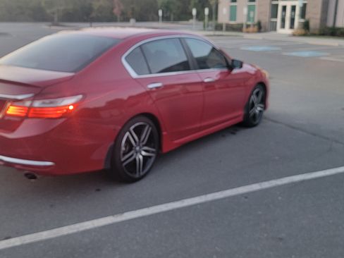 Used 2017 Honda Accord Sport image 1