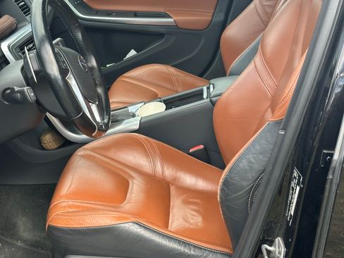 Used 2015 Volvo V60 T5 Premier image 15