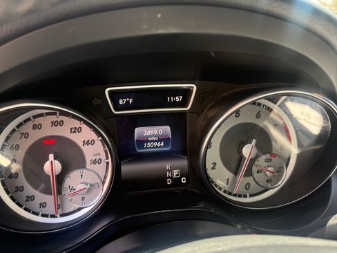 Used 2016 Mercedes-Benz GLA 250 4MATIC image 5