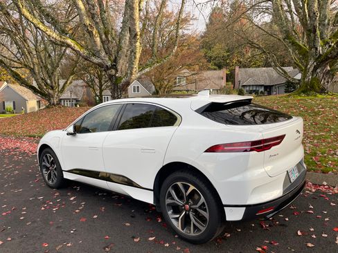 Used 2020 Jaguar I-PACE SE image 5