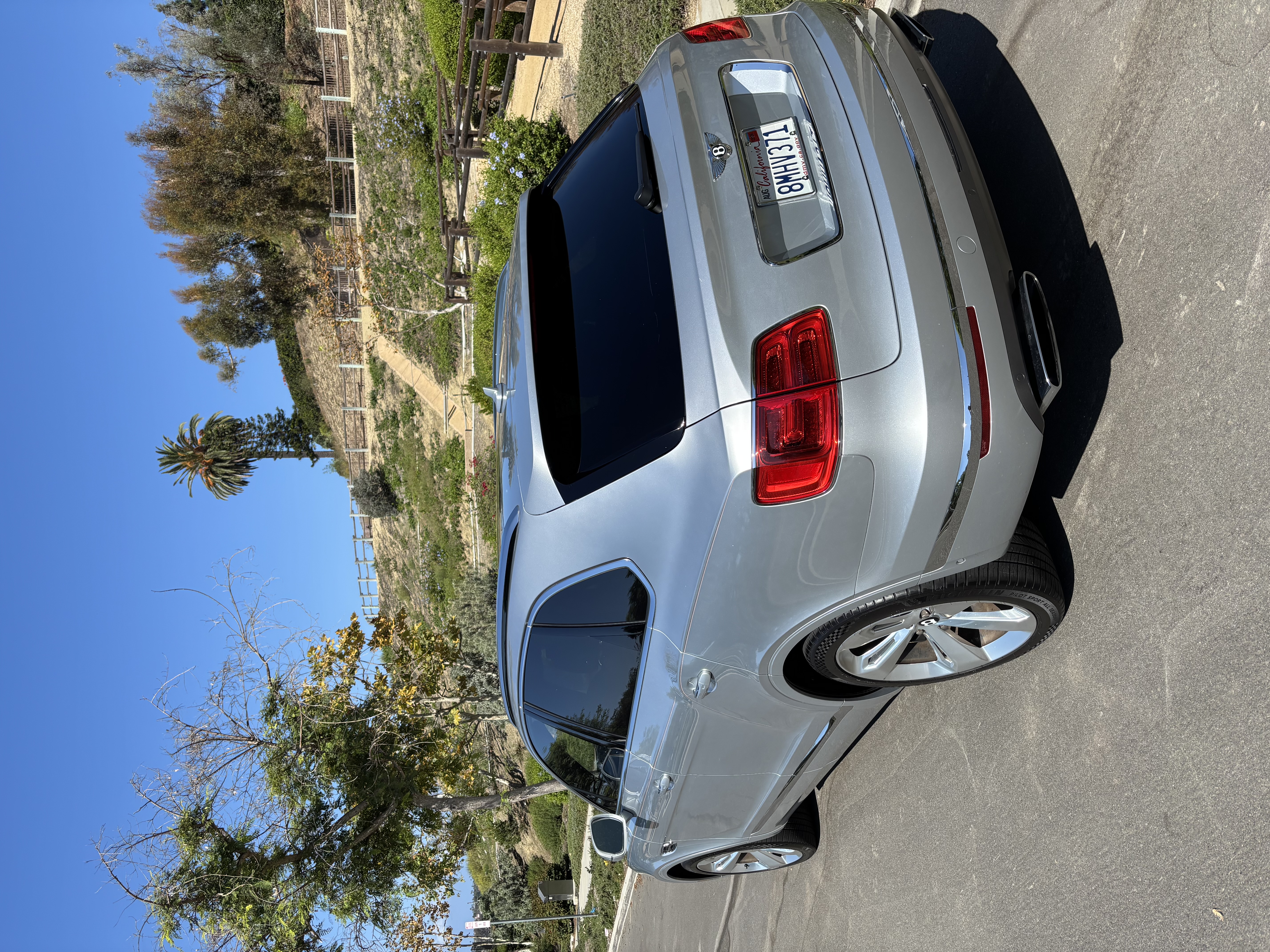 Used 2018 Bentley Bentayga AWD/4WD image 6