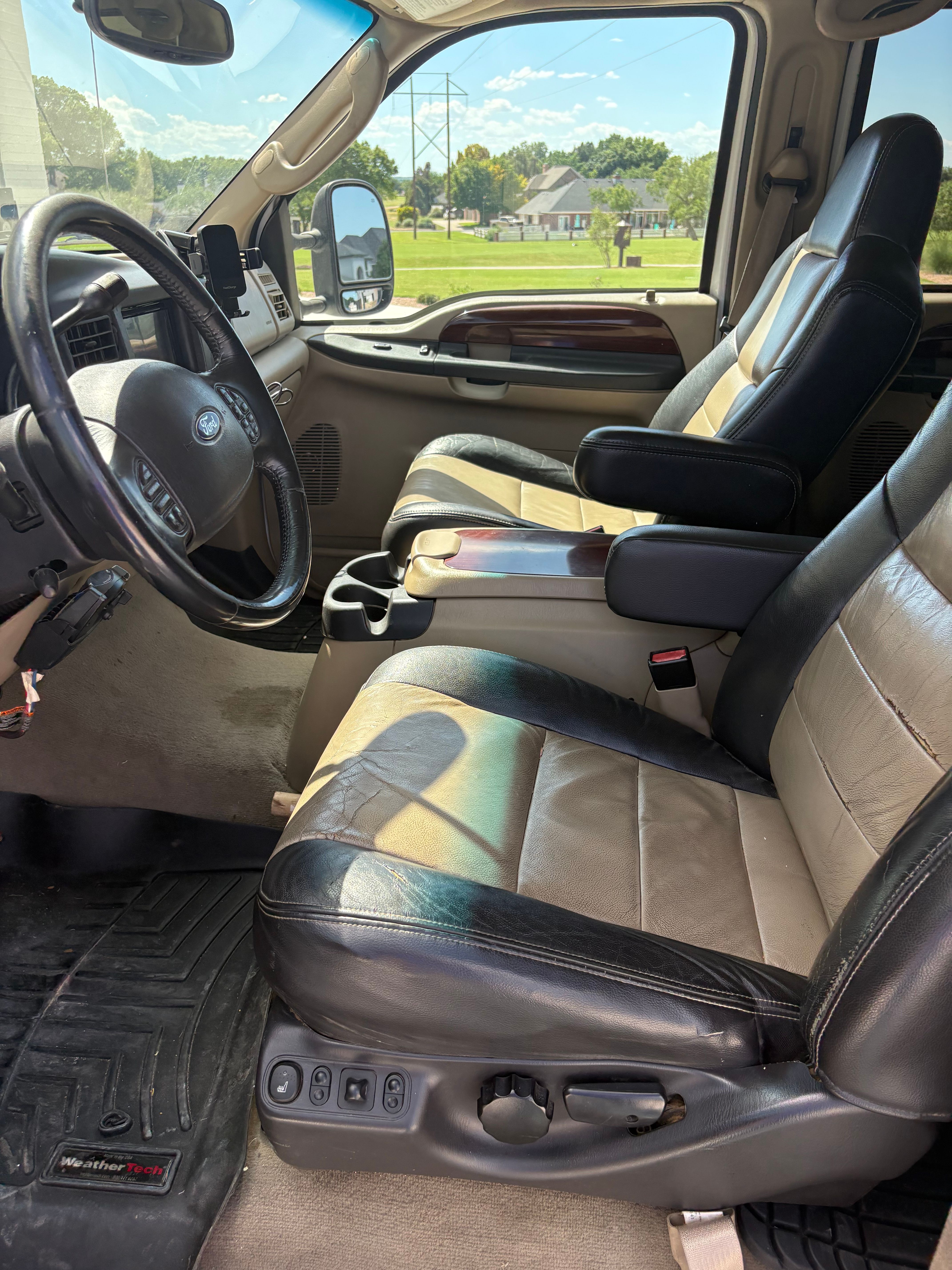 Used 2005 Ford Excursion Eddie Bauer AWD/4WD image 24