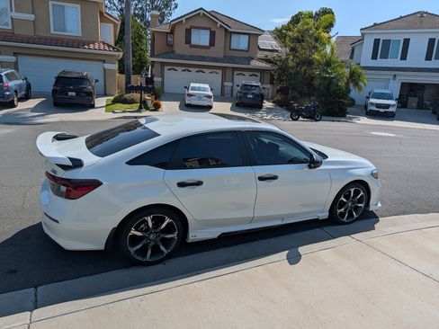 Used 2025 Honda Civic Sport Touring image 6