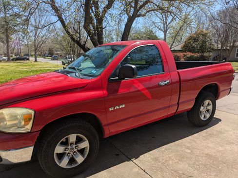 Used 2008 Dodge Ram 1500 Truck ST image 1