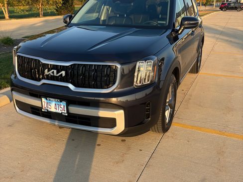 Used 2025 Kia Telluride LX image 6