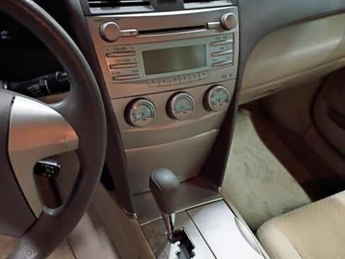 Used 2007 Toyota Camry LE image 16