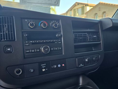 Used 2017 Chevrolet Express 2500 LS image 30