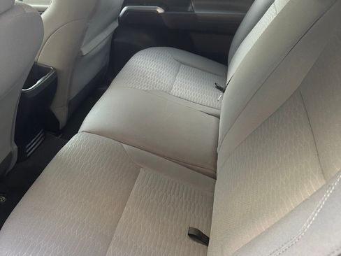 Used 2016 Toyota Tacoma SR5 w/ SR5 Appearance Package (SN) RWD image 5
