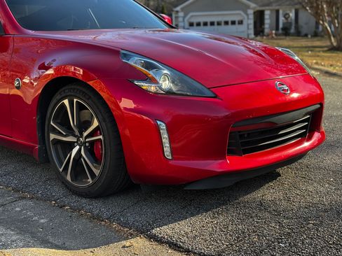 Used 2018 Nissan 370Z Coupe image 12