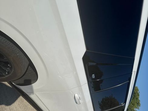 Used 2024 Cadillac Escalade ESV Sport w/ LPO, ONYX Package image 12