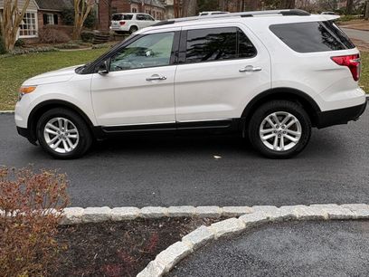 Used 2015 Ford Explorer XLT w/ Equipment Group 202A