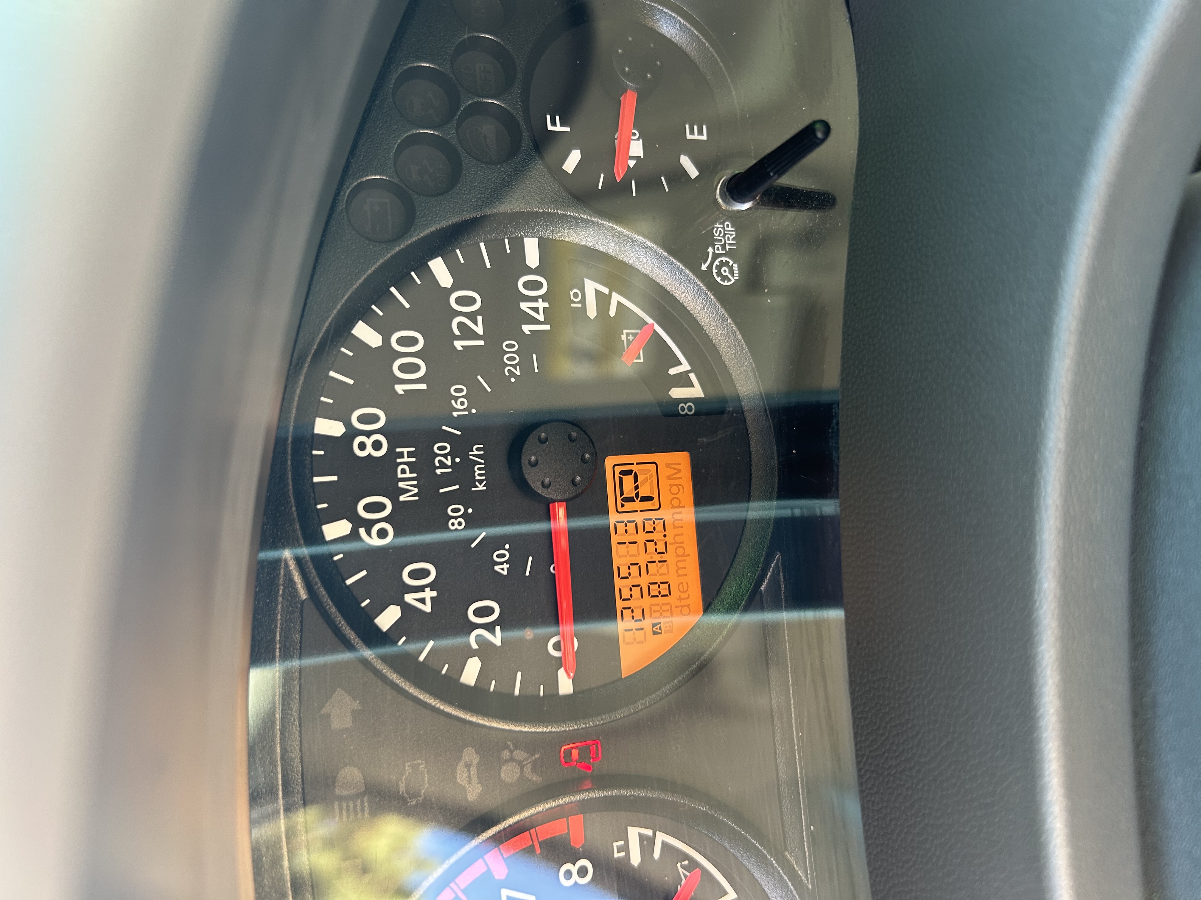 Used 2013 Nissan Frontier SV RWD image 9