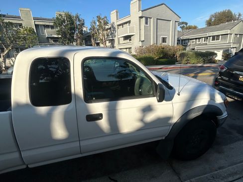 Used 2004 Toyota Tacoma PreRunner w/ Convenience Pkg RWD image 6
