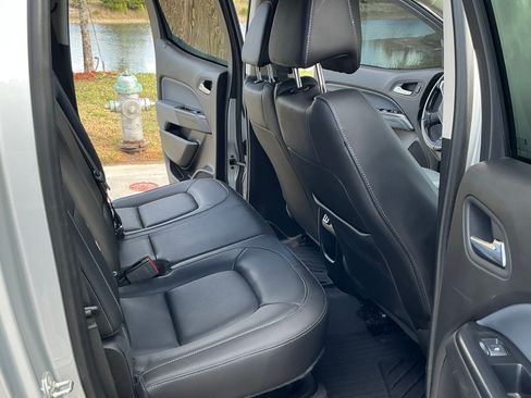 Used 2018 Chevrolet Colorado Z71 image 10