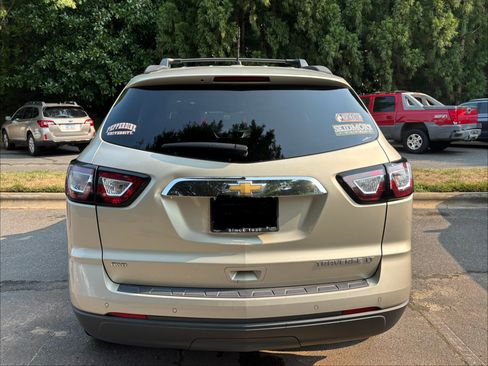 Used 2013 Chevrolet Traverse LT AWD/4WD image 5