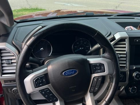 Used 2017 Ford F350 Lariat w/ Lariat Ultimate Package AWD/4WD image 15