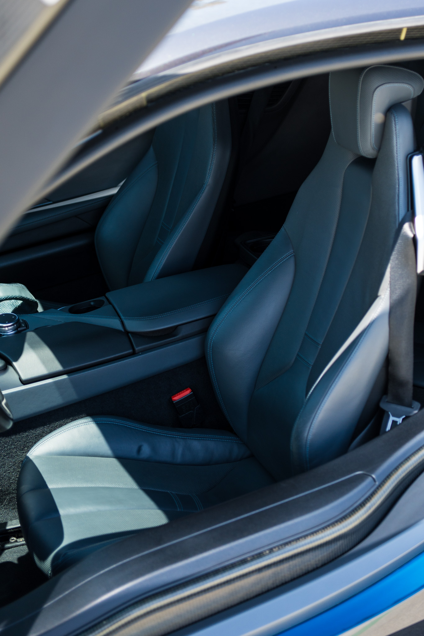 Used 2016 BMW i8 AWD/4WD image 14