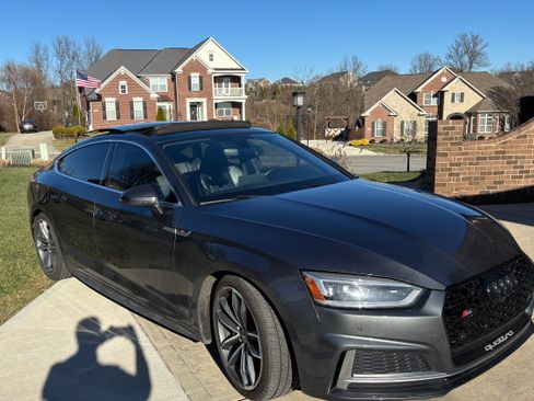 Used 2018 Audi S5 Premium Plus w/ Navigation Package image 4