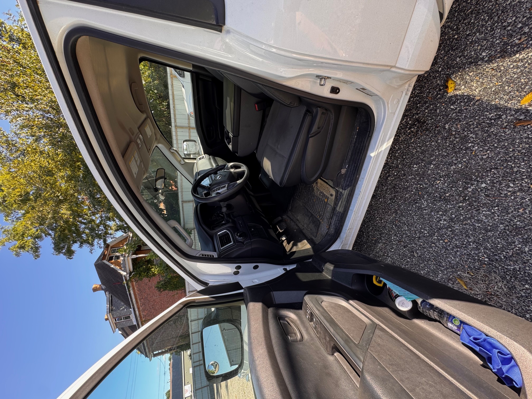 Used 2018 Nissan Titan S RWD image 8