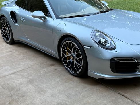 Used 2014 Porsche 911 Turbo S image 10